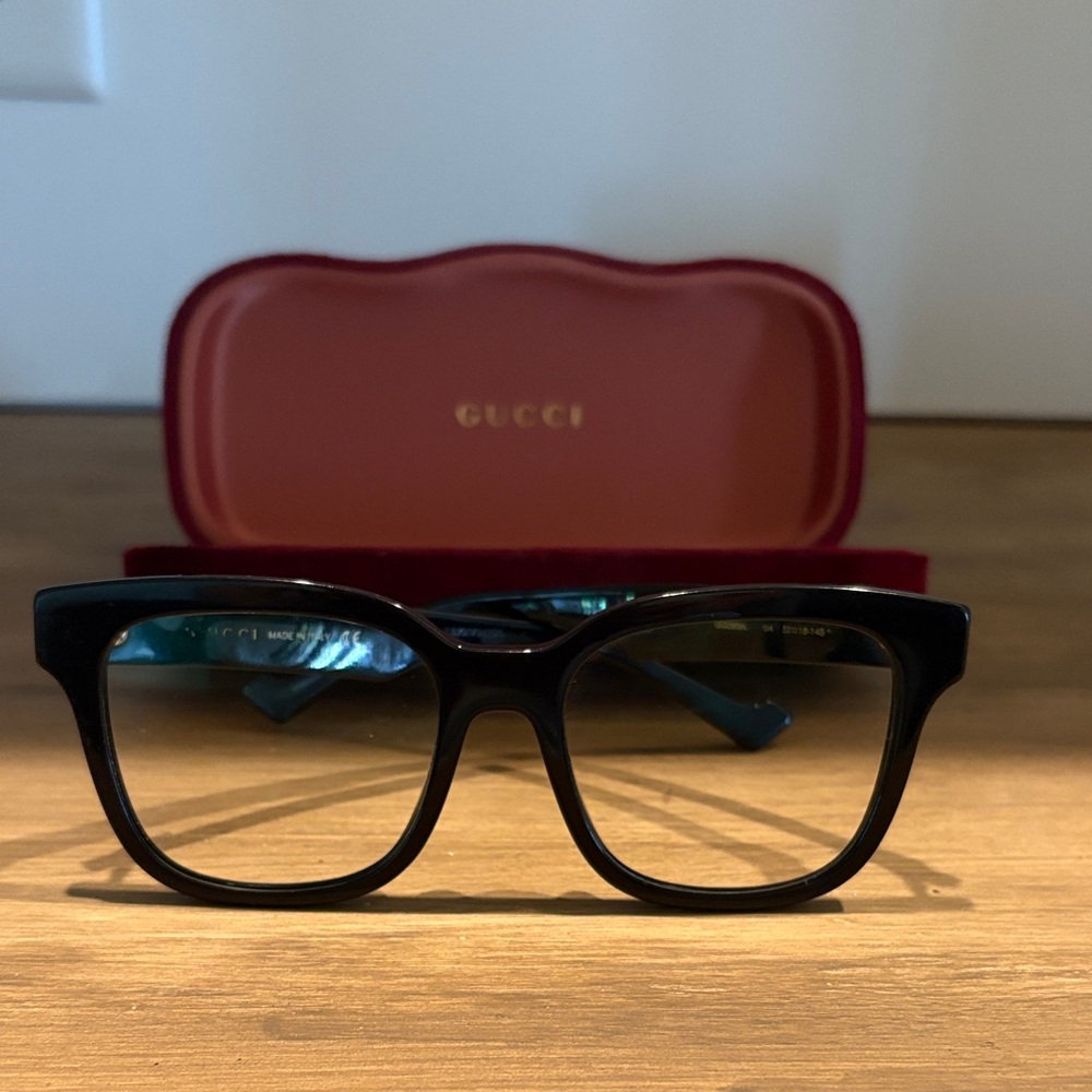 Gucci Black Eyewear with Red Case
